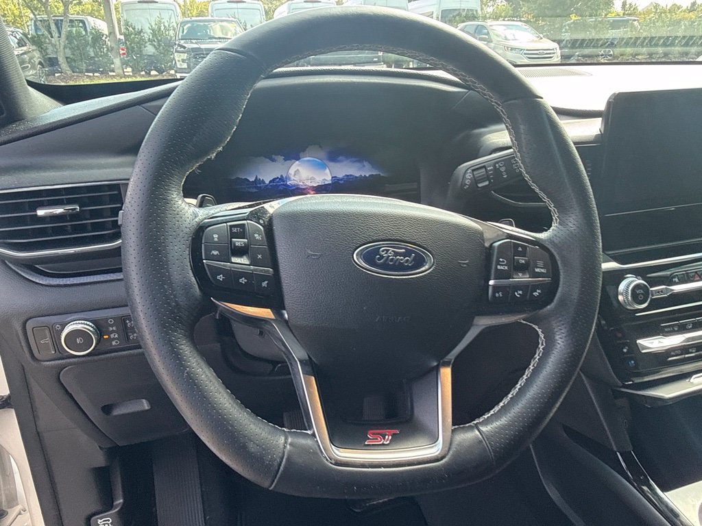 Certified 2022 Ford Explorer ST w/ Equipment Group 401A AWD/4WD image 7