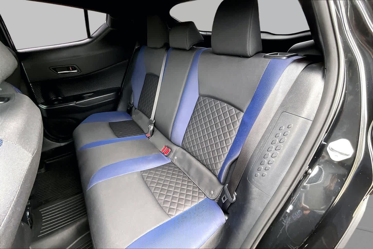 Used 2022 Toyota C-HR XLE FWD image 21