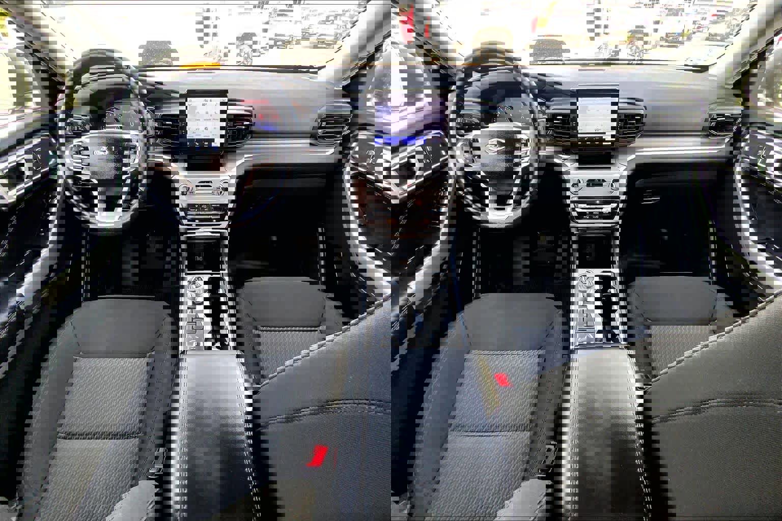 Certified 2024 Ford Explorer XLT image 14