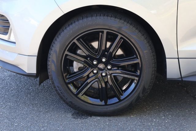 Certified 2022 Ford Edge ST-Line AWD/4WD image 9