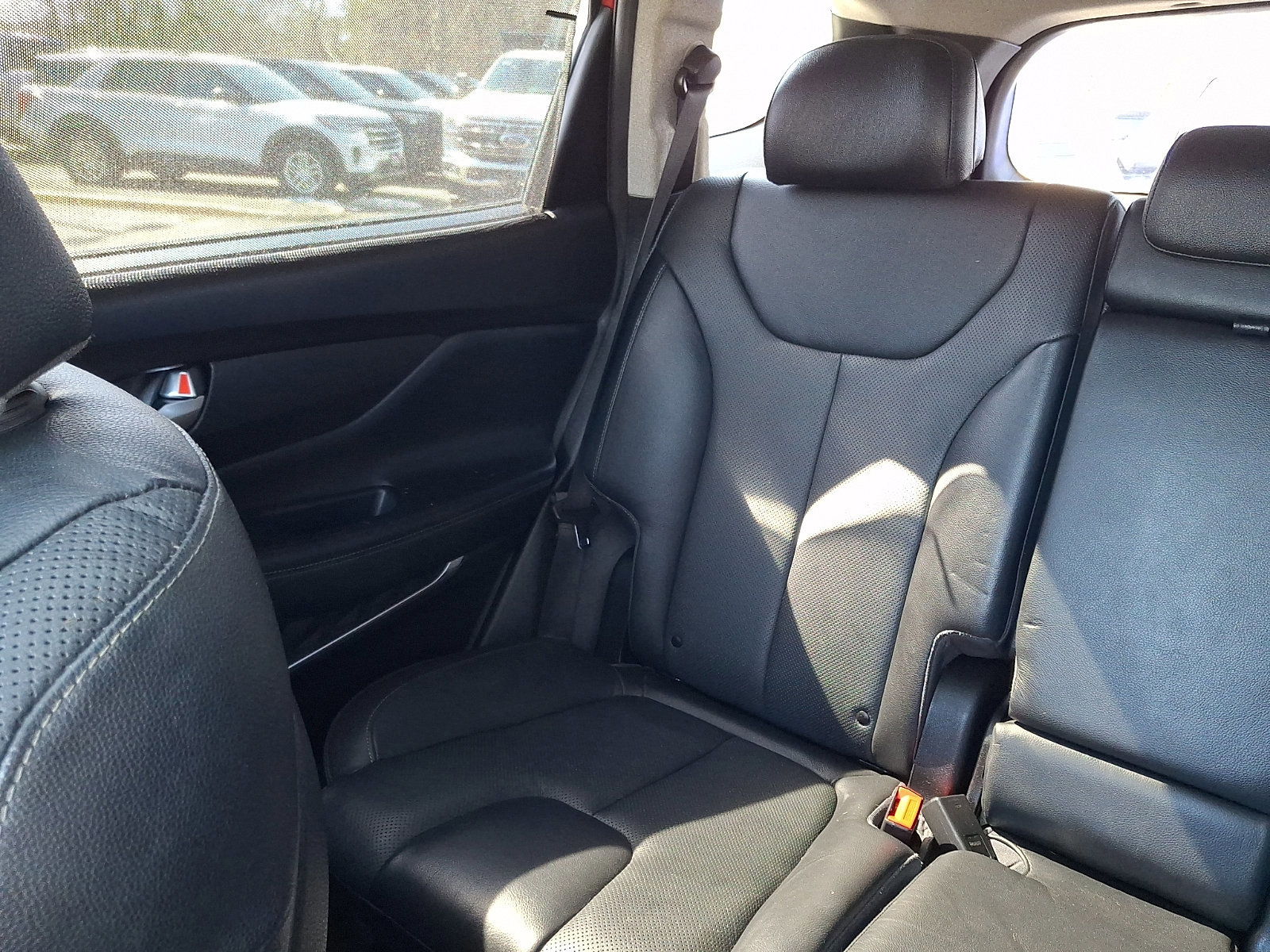 Used 2020 Hyundai Santa Fe SEL w/ Convenience + Premium Package image 18