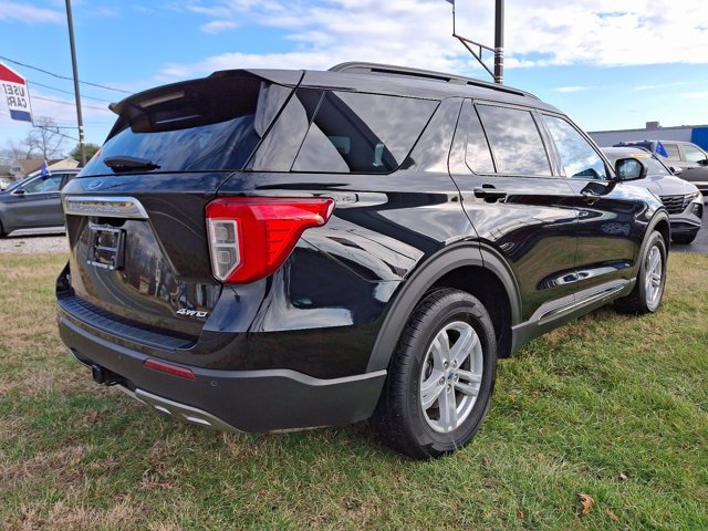 Certified 2024 Ford Explorer XLT w/ Equipment Group 202A AWD/4WD image 6