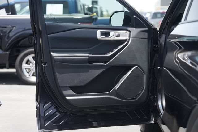 Certified 2020 Ford Explorer Limited w/ Class III Trailer Tow Package RWD image 32