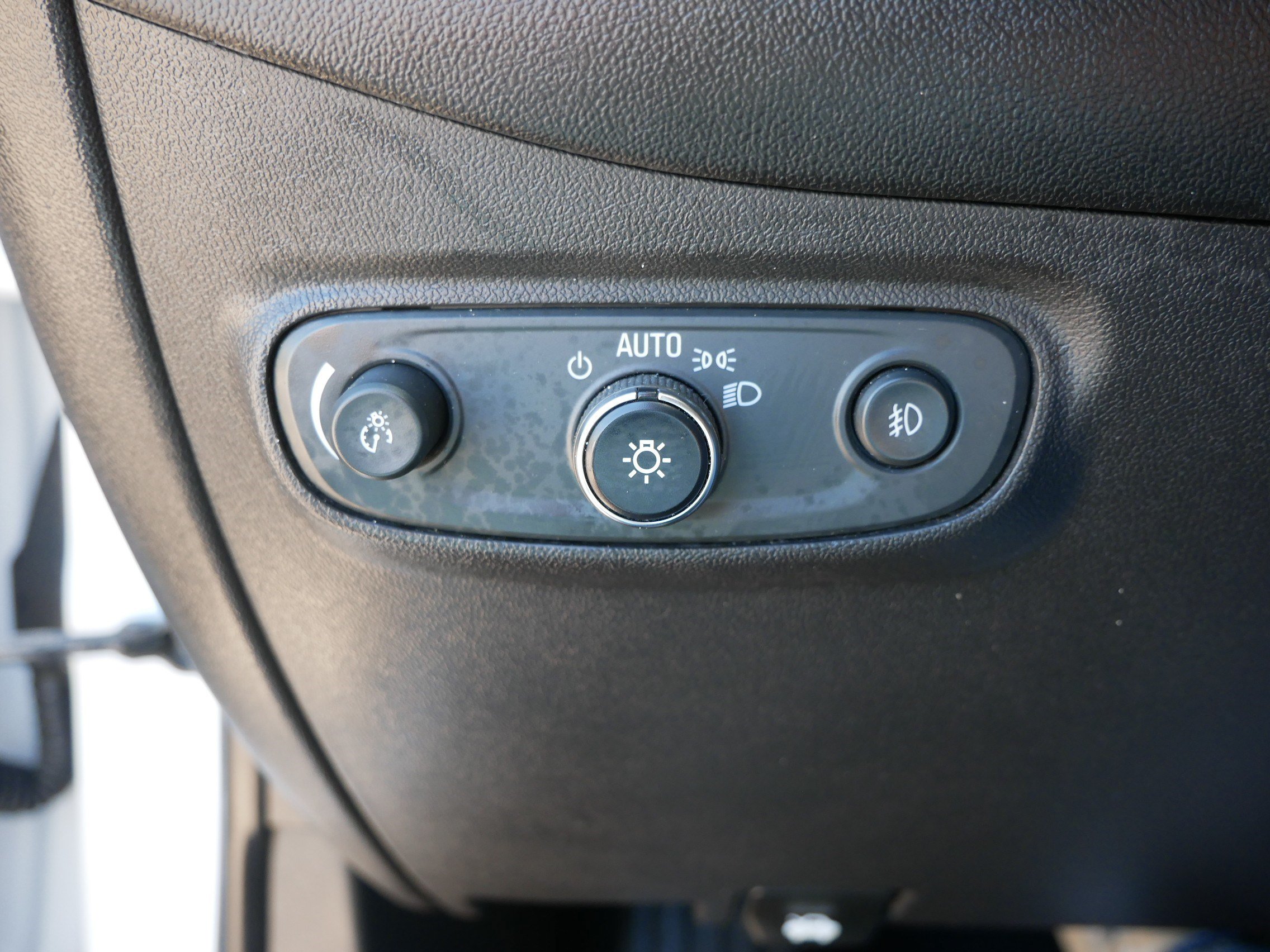 Used 2020 Chevrolet Equinox LT AWD/4WD image 26