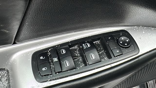 Used 2019 Dodge Journey SE w/ Blacktop Package image 12