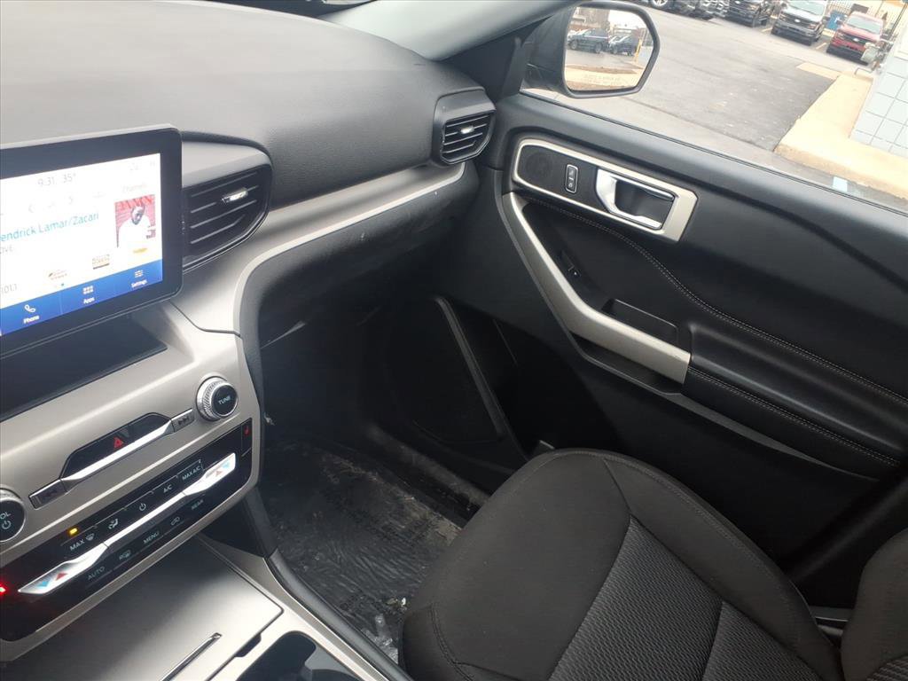 Certified 2023 Ford Explorer XLT image 45