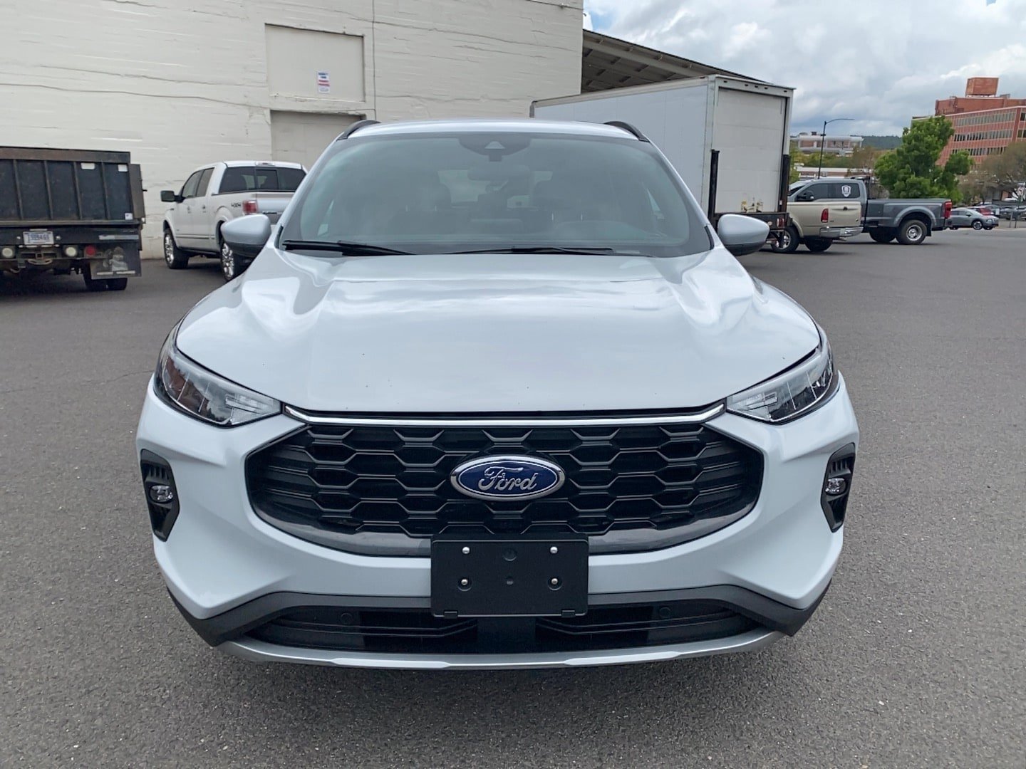 Certified 2025 Ford Escape ST-Line Select AWD/4WD image 3