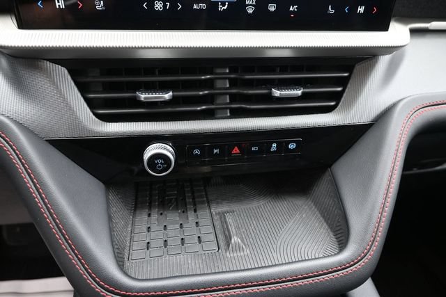 Certified 2025 Ford Explorer ST-Line w/ Premium Package AWD/4WD image 18