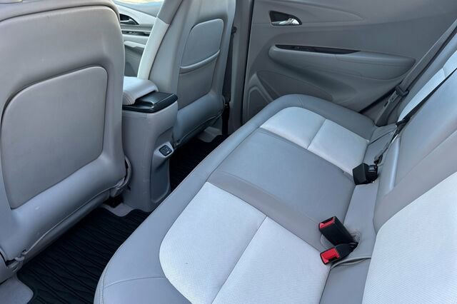 Used 2019 Chevrolet Bolt Premier w/ Infotainment Package image 9