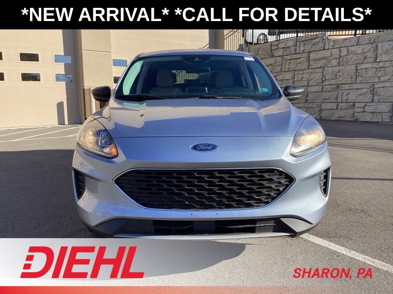 Certified 2022 Ford Escape SE AWD/4WD image 2