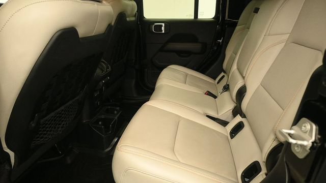 Used 2020 Jeep Gladiator Mojave AWD/4WD image 11