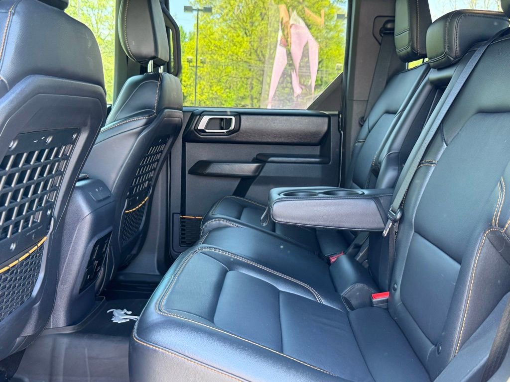 Certified 2024 Ford Bronco Badlands w/ Sasquatch Package AWD/4WD image 22