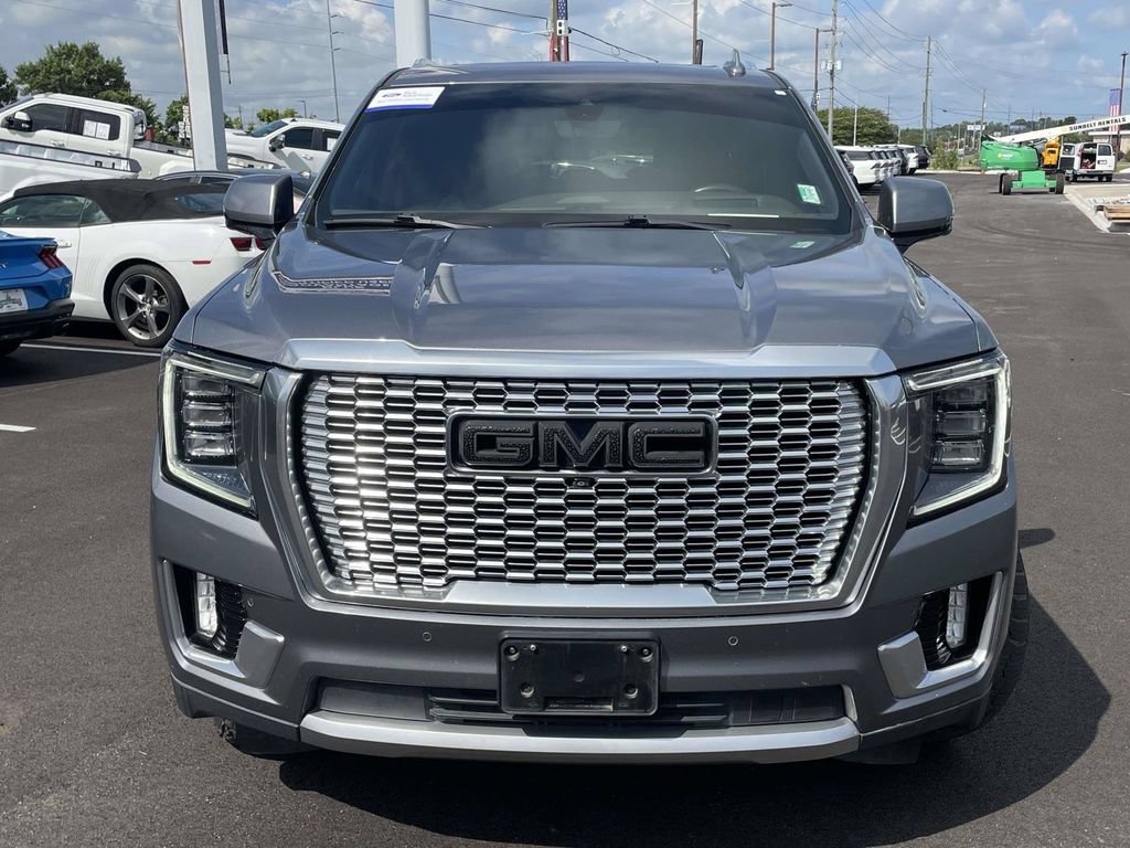 Used 2021 GMC Yukon Denali w/ Denali Premium Package AWD/4WD image 8