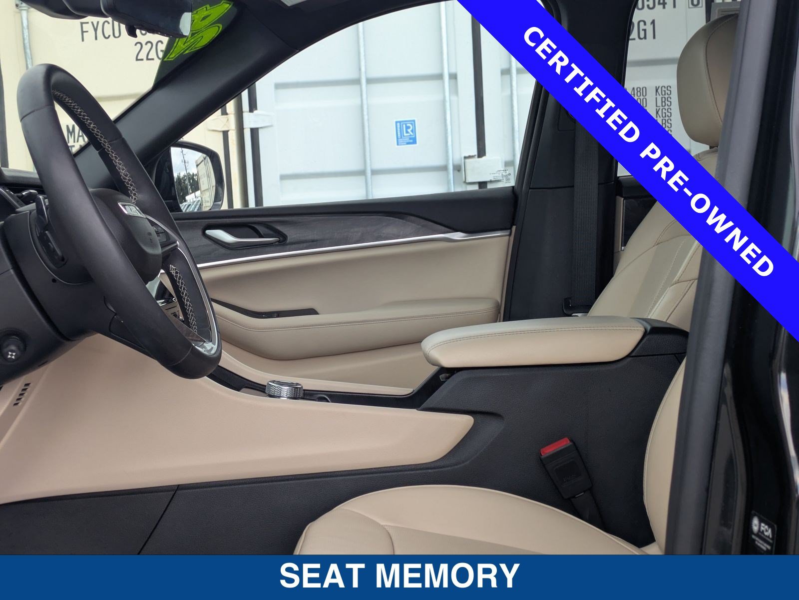 Used 2024 Jeep Grand Cherokee Limited w/ Luxury Tech Group II RWD image 22