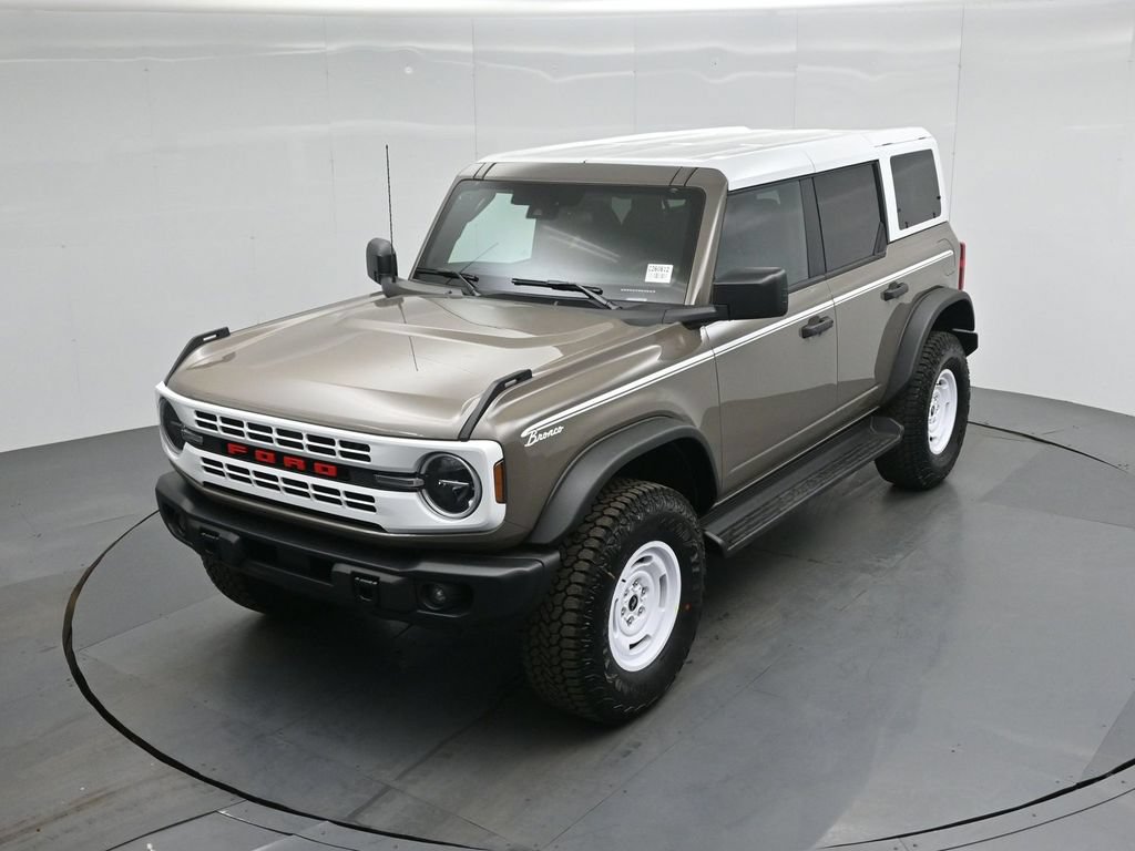 Certified 2026 Ford Bronco Heritage Edition AWD/4WD image 35