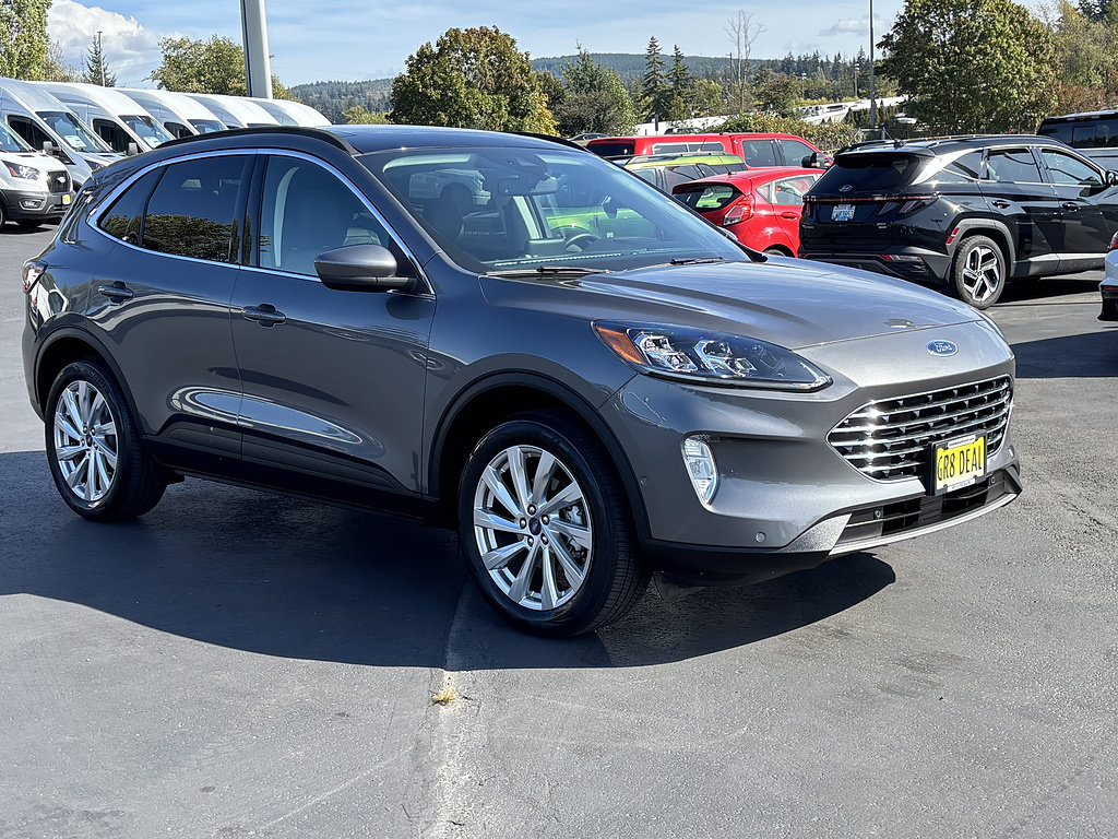 Certified 2021 Ford Escape Titanium w/ Titanium Elite Package AWD/4WD image 3