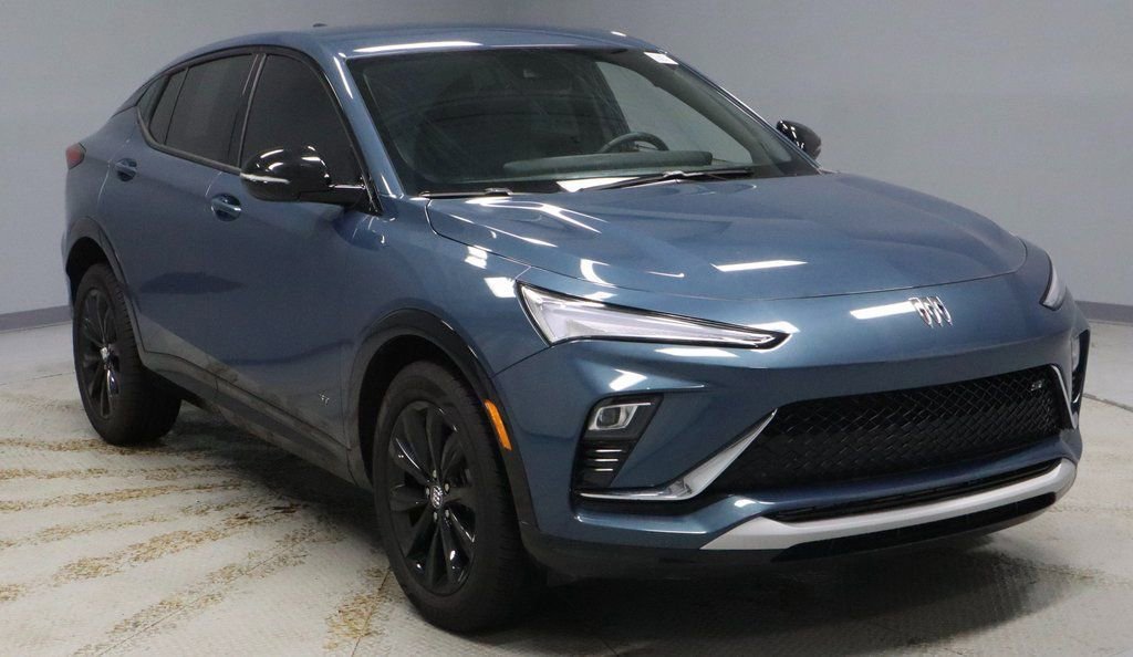 Used 2025 Buick Envista Sport Touring image 7