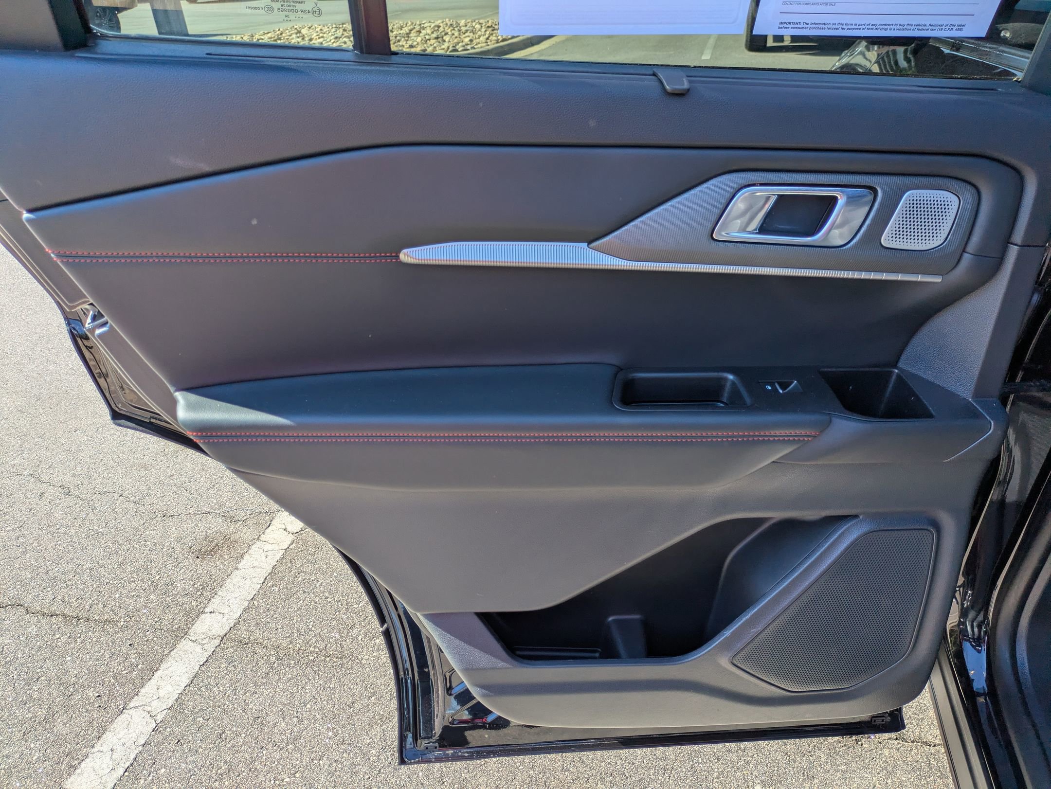 Certified 2025 Ford Explorer ST AWD/4WD image 31