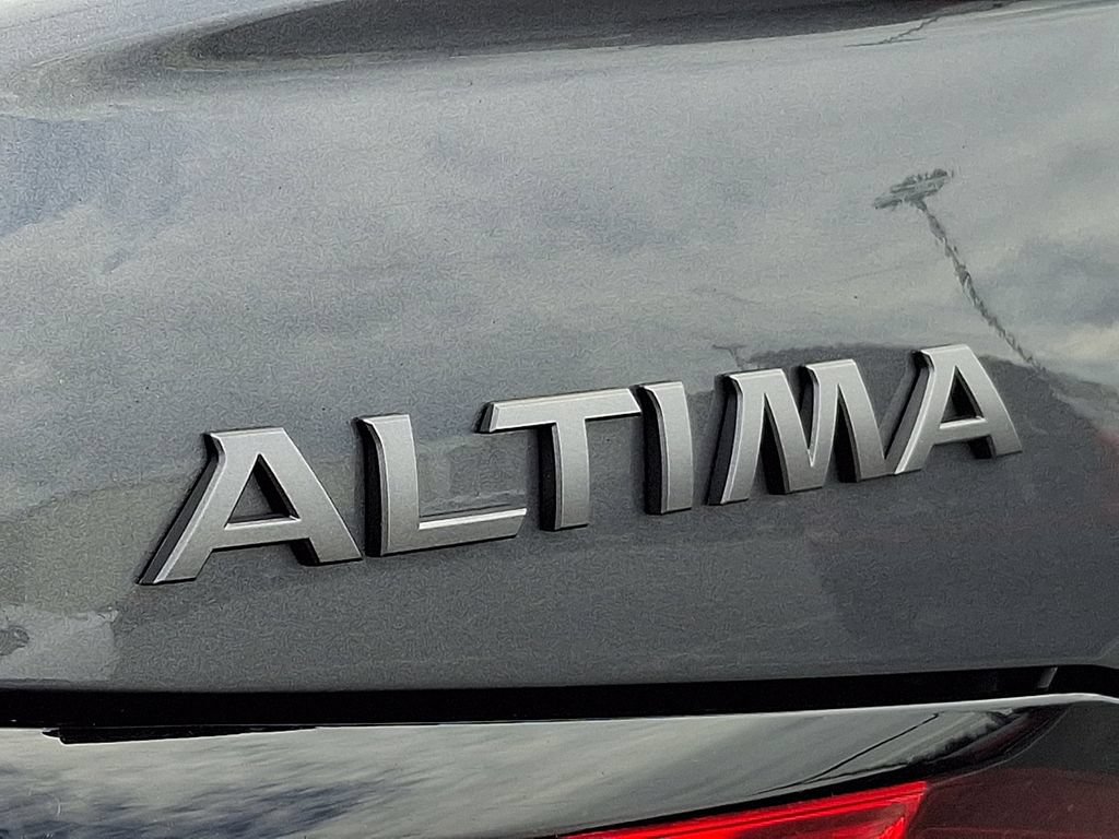 Used 2025 Nissan Altima 2.5 SR FWD image 30