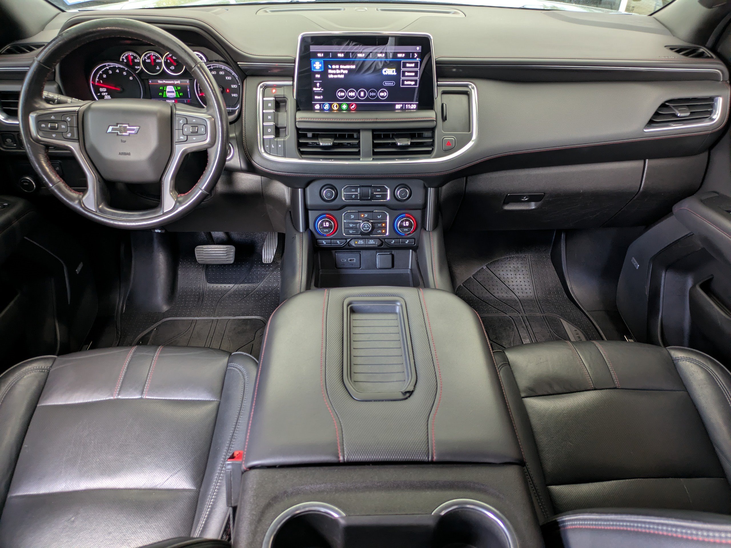 Used 2021 Chevrolet Tahoe RST w/ Luxury Package RWD image 16