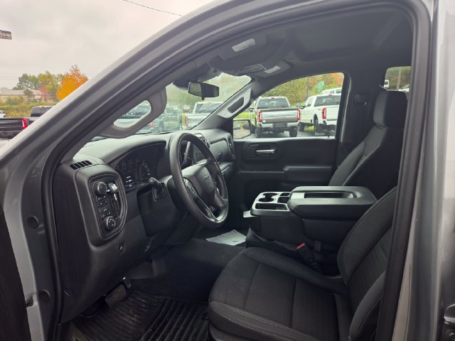 Used 2024 Chevrolet Silverado 1500 Custom Trail Boss w/ LPO, Dark Essentials Package AWD/4WD image 5