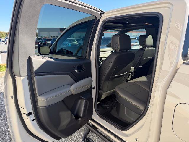 Used 2026 Chevrolet Colorado Trail Boss AWD/4WD image 12