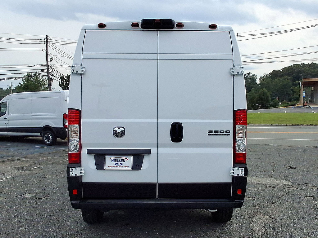 Used 2026 RAM ProMaster 2500 w/ Convenience Group FWD image 29