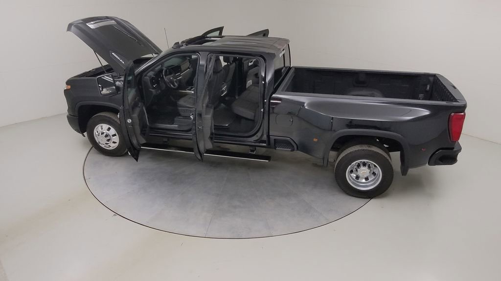 Used 2024 Chevrolet Silverado 3500 High Country w/ High Country Premium Package image 56