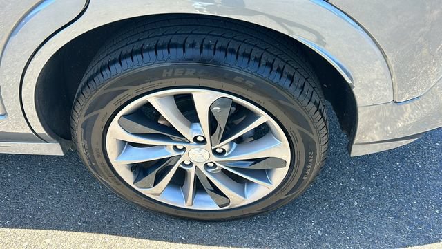 Used 2020 Buick Encore GX Preferred w/ Sport Touring Package FWD image 6
