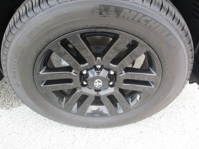 Used 2019 Toyota 4Runner Limited AWD/4WD image 9