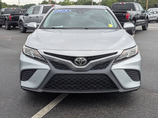 Used 2019 Toyota Camry SE FWD image 8