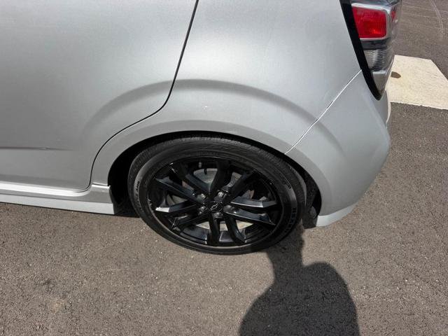 Used 2018 Chevrolet Sonic LT w/ Fun and Sun Package FWD image 8