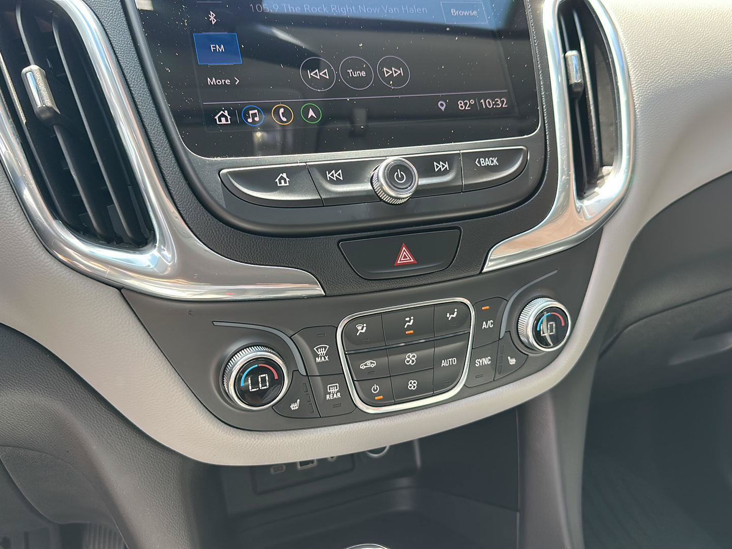 Used 2021 Chevrolet Equinox LT FWD image 18