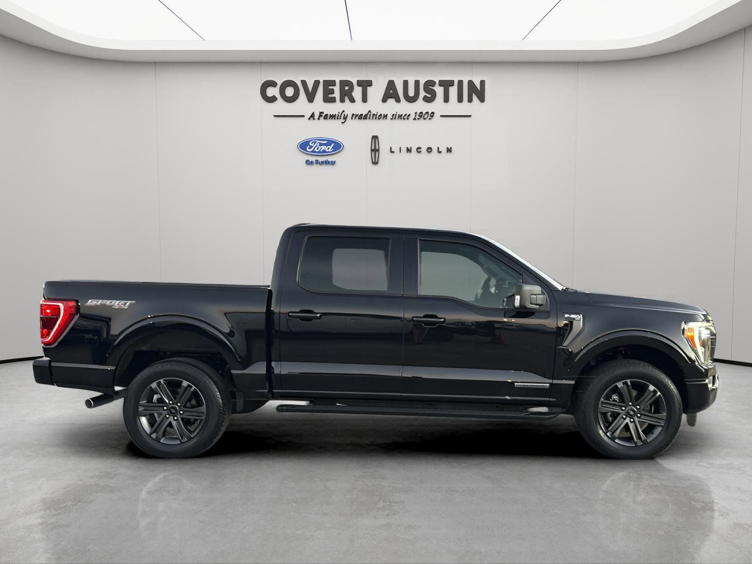 Certified 2023 Ford F150 XLT w/ Equipment Group 302A High image 6