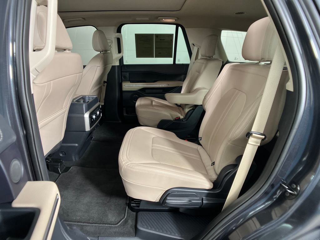 Certified 2024 Ford Expedition Limited image 30