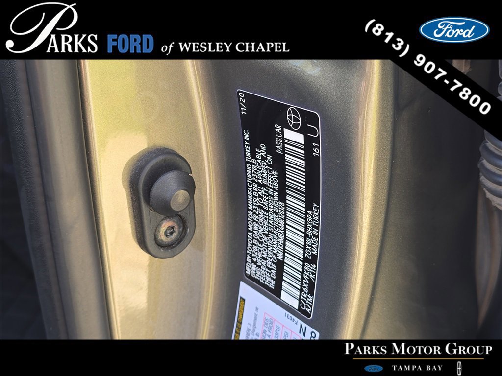 Used 2021 Toyota C-HR XLE image 31