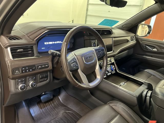 Used 2022 GMC Yukon Denali w/ Denali Premium Package AWD/4WD image 13
