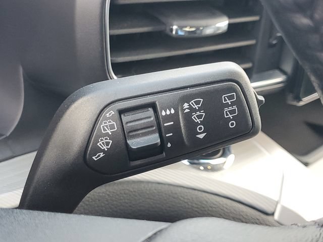 Certified 2023 Ford Explorer XLT w/ Equipment Group 202A AWD/4WD image 15
