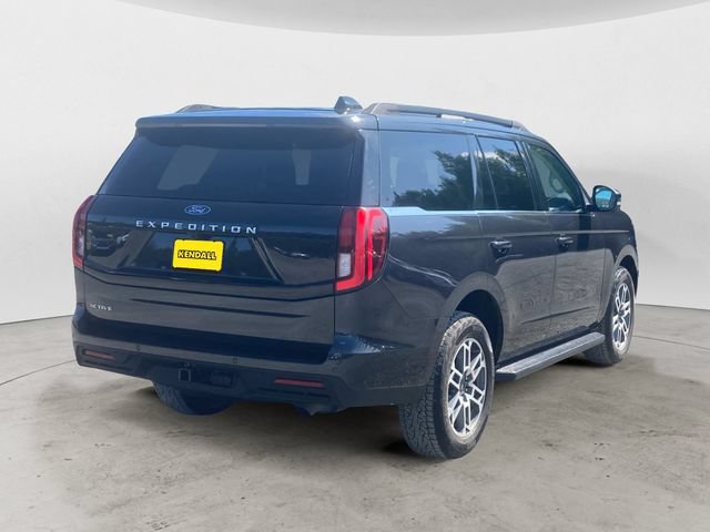 Certified 2025 Ford Expedition Active AWD/4WD image 5