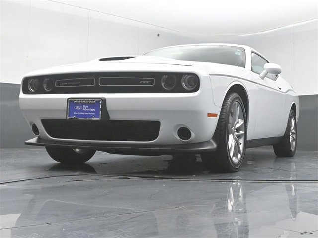 Used 2023 Dodge Challenger GT image 3