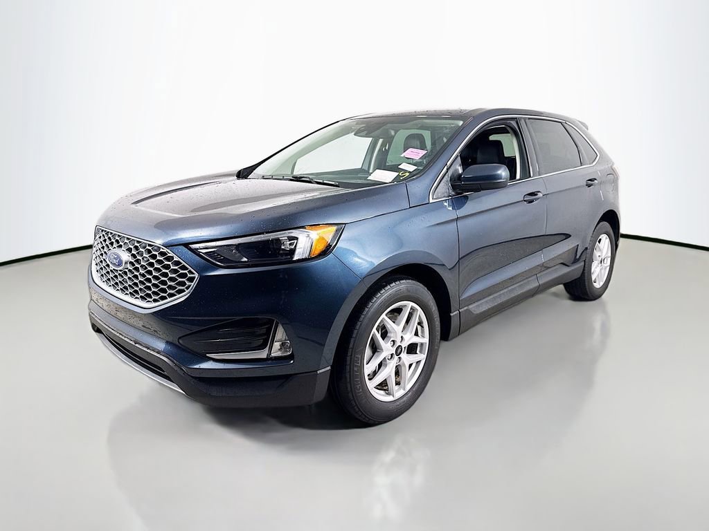 Certified 2024 Ford Edge SEL w/ Convenience Package image 3