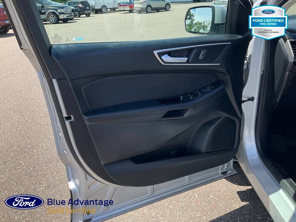 Certified 2018 Ford Edge SEL w/ Equipment Group 201A AWD/4WD image 16