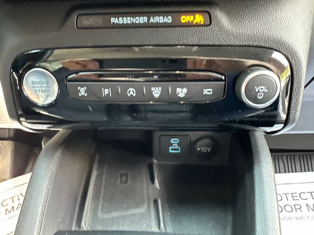 Certified 2023 Ford Escape Platinum AWD/4WD image 19