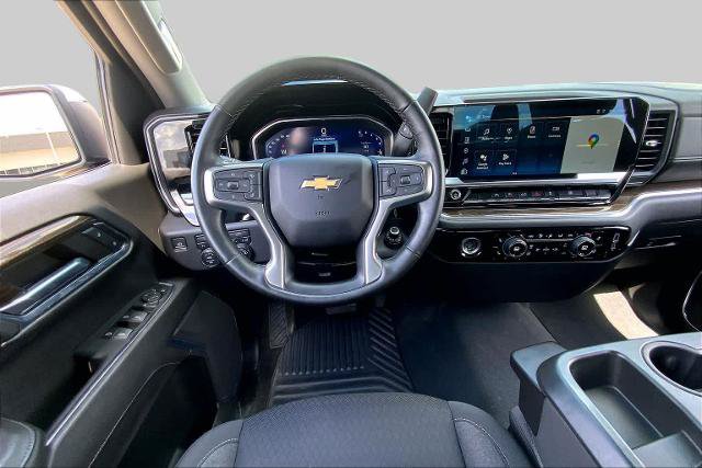 Used 2023 Chevrolet Silverado 1500 LT AWD/4WD image 6