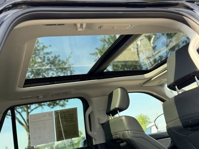 Certified 2025 Ford Expedition Max Active AWD/4WD image 11