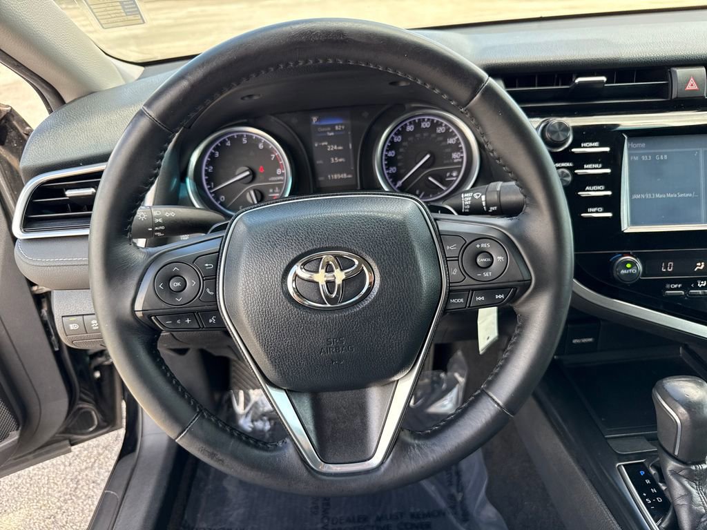 Used 2018 Toyota Camry SE image 14