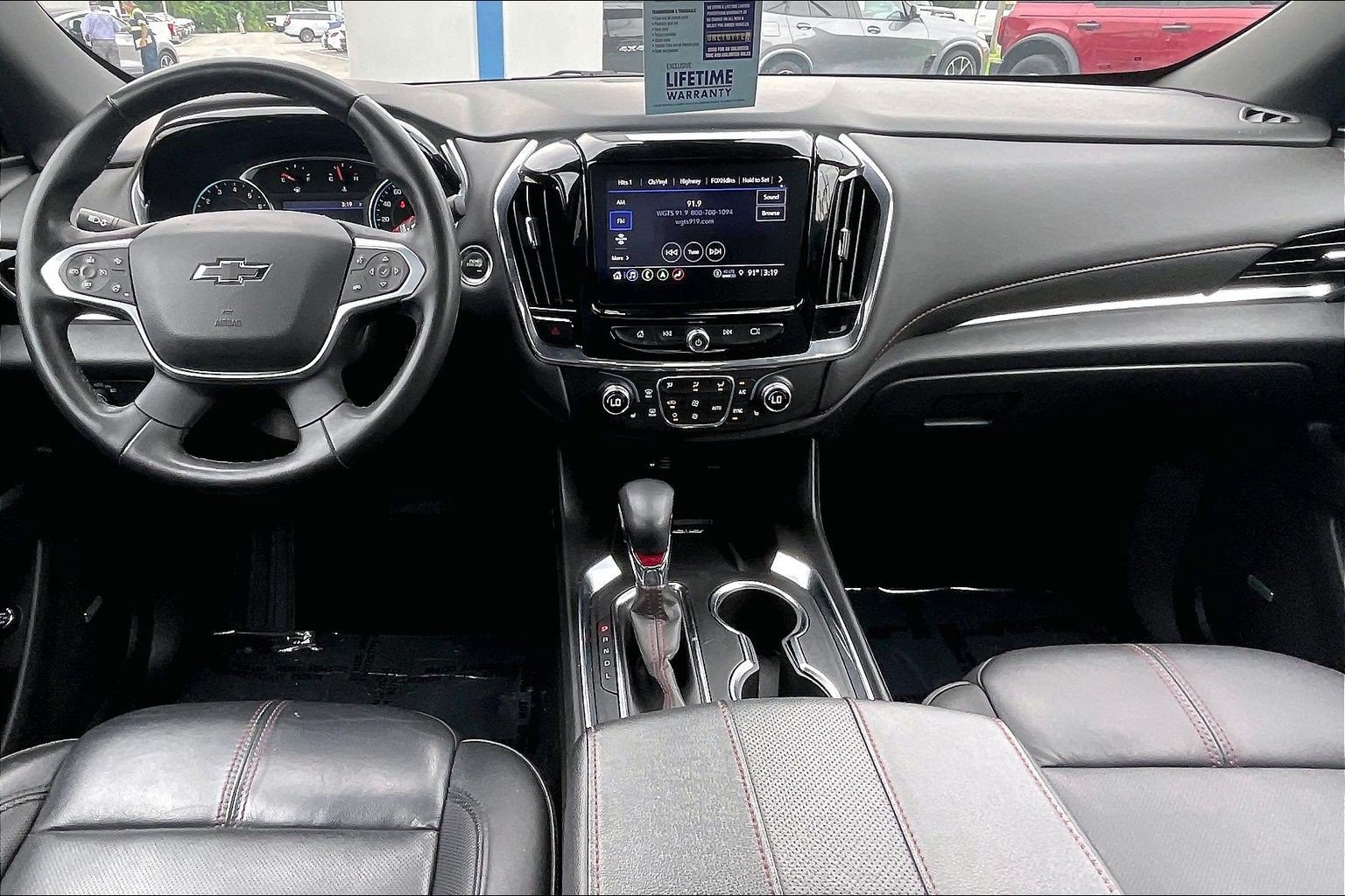 Used 2023 Chevrolet Traverse RS AWD/4WD image 13