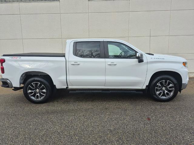 Used 2022 Chevrolet Silverado 1500 LT image 2
