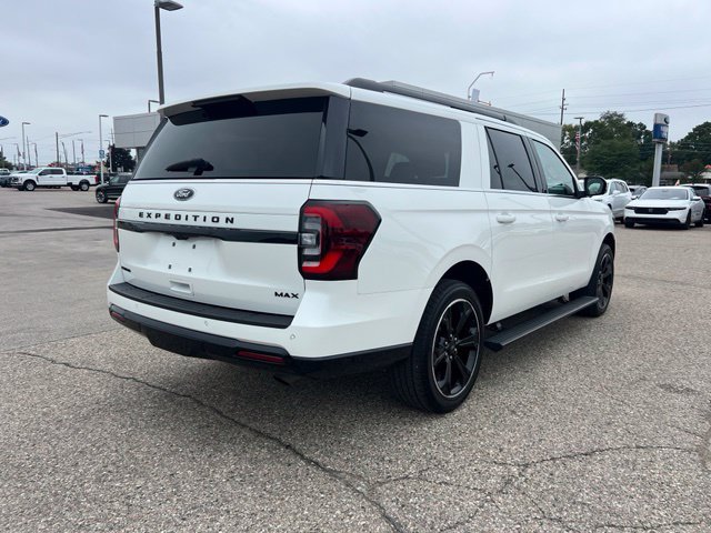 Certified 2024 Ford Expedition Max Limited AWD/4WD image 4