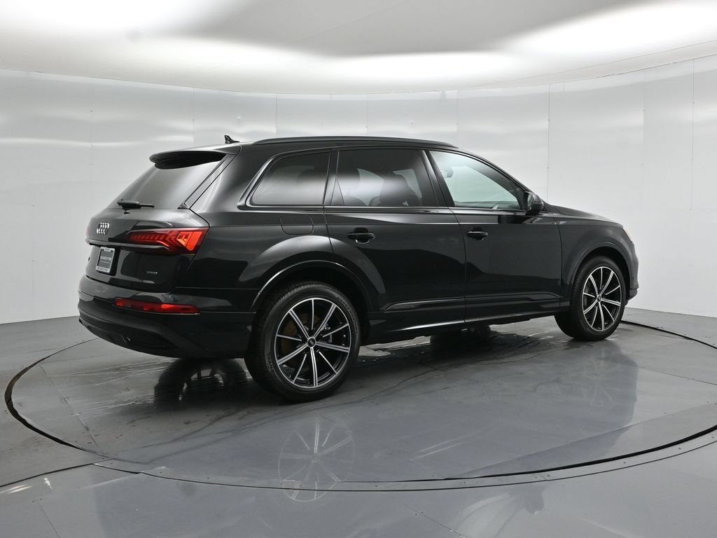 Used 2022 Audi Q7 3.0T Premium Plus w/ Premium Plus Package AWD/4WD image 28